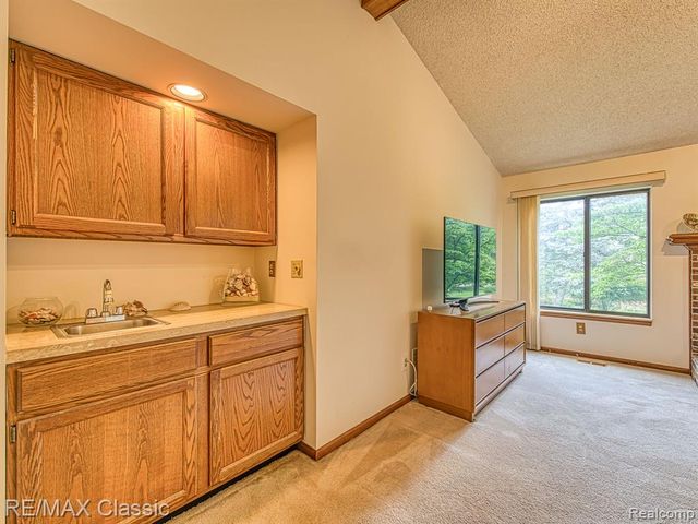 23810 Harvest Drive, Novi, MI 48375