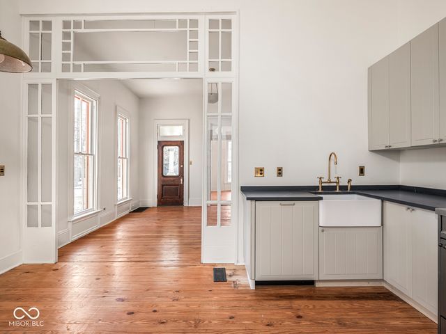 1118 E Saint Clair Street, Indianapolis, IN 46202