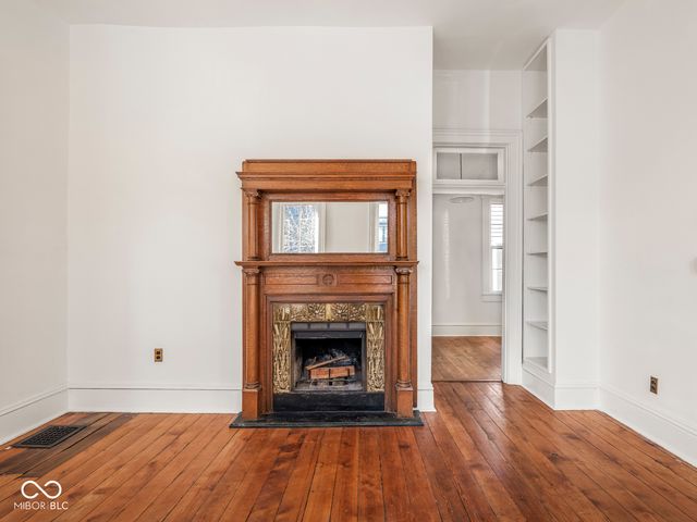 1118 E Saint Clair Street, Indianapolis, IN 46202