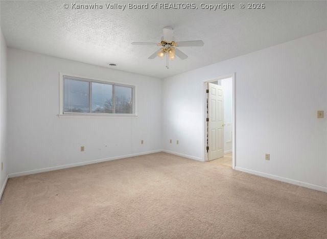 6 Lincoln Heights B, Alum Creek, WV 25003