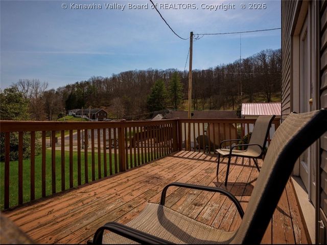 6 Lincoln Heights B, Alum Creek, WV 25003