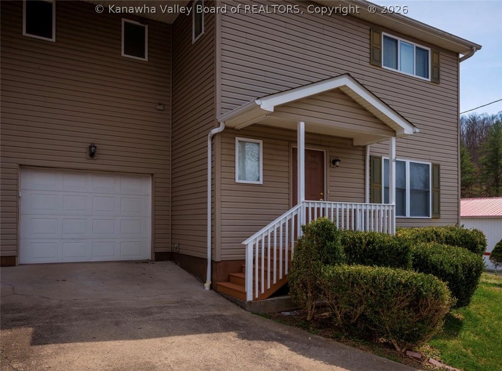 6 Lincoln Heights B, Alum Creek, WV 25003