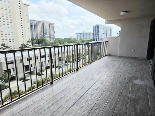 1800 NE 114th St 706, Miami, FL 33181