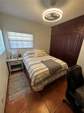 8211 NW 191st Ln 35L, Hialeah, FL 33015