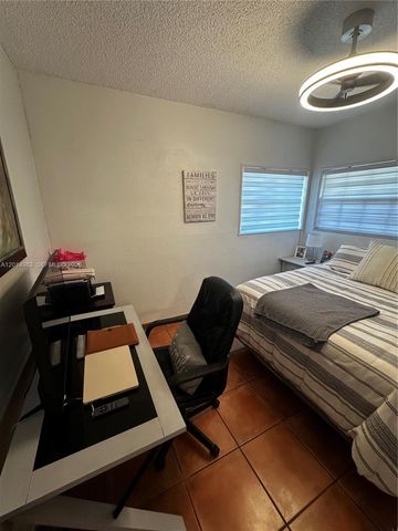 8211 NW 191st Ln 35L, Hialeah, FL 33015