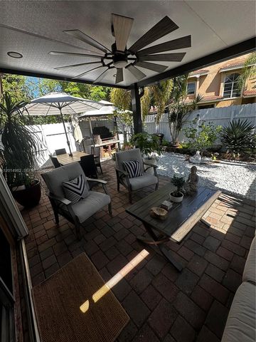 8211 NW 191st Ln 35L, Hialeah, FL 33015