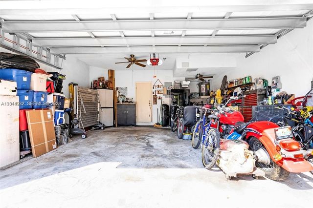 8211 NW 191st Ln 35L, Hialeah, FL 33015