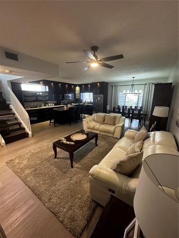 8211 NW 191st Ln 35L, Hialeah, FL 33015