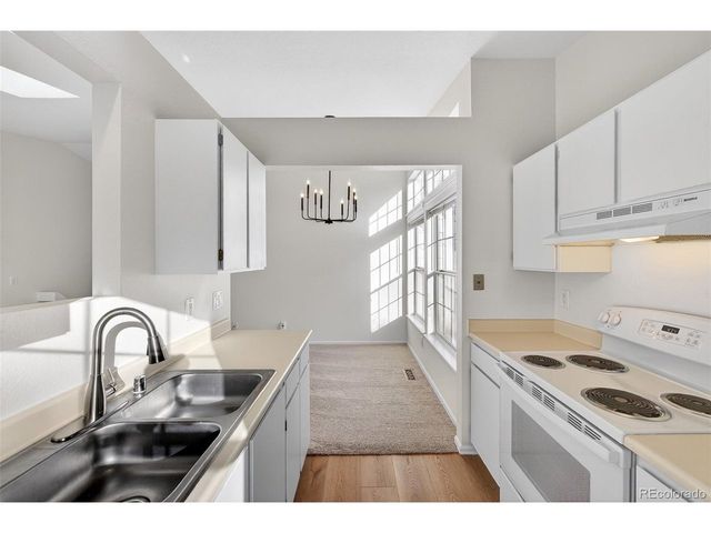 409 W Jamison Cir, Littleton, CO 80120