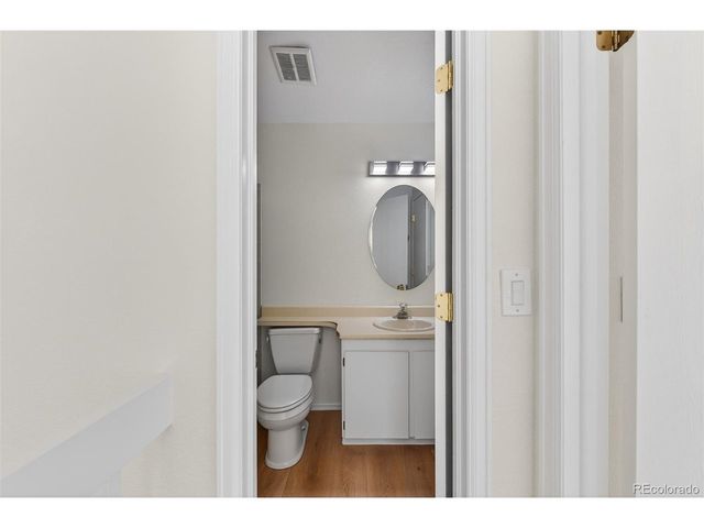 409 W Jamison Cir, Littleton, CO 80120