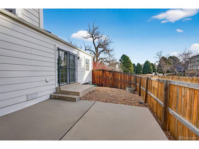 409 W Jamison Cir, Littleton, CO 80120