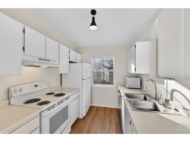 409 W Jamison Cir, Littleton, CO 80120