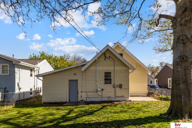 5618 Dorcas Street, Omaha, NE 68106
