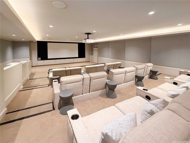 1108 Auahi Street 40, Honolulu, HI 96814