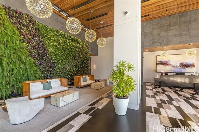 1108 Auahi Street 40, Honolulu, HI 96814