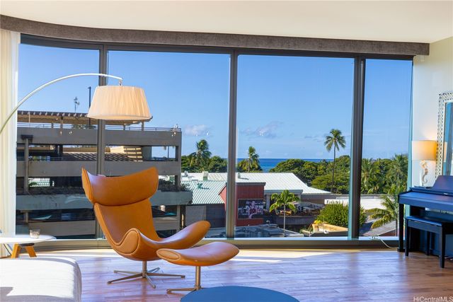 1108 Auahi Street 40, Honolulu, HI 96814