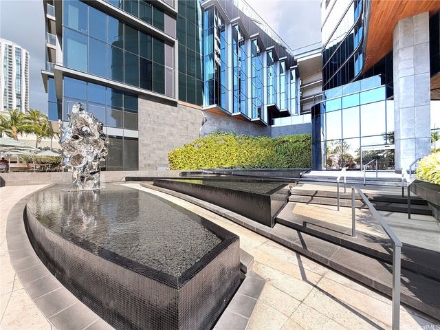 1108 Auahi Street 40, Honolulu, HI 96814