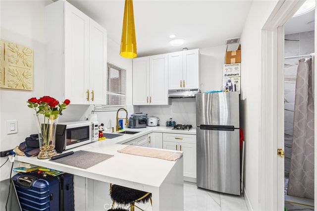 24812 Pitcairn Way, Torrance, CA 90505
