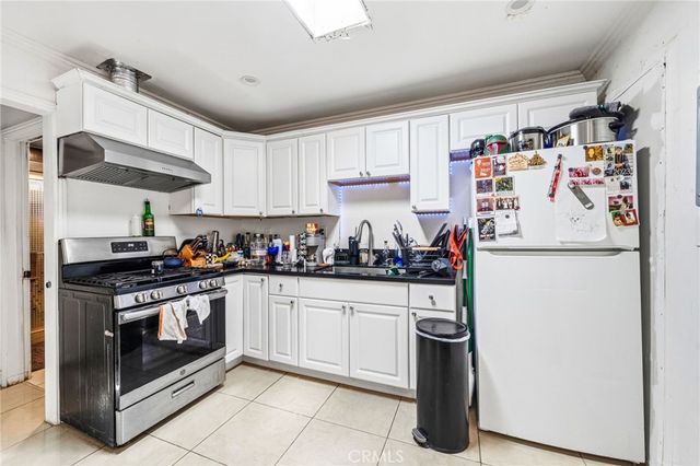 24812 Pitcairn Way, Torrance, CA 90505