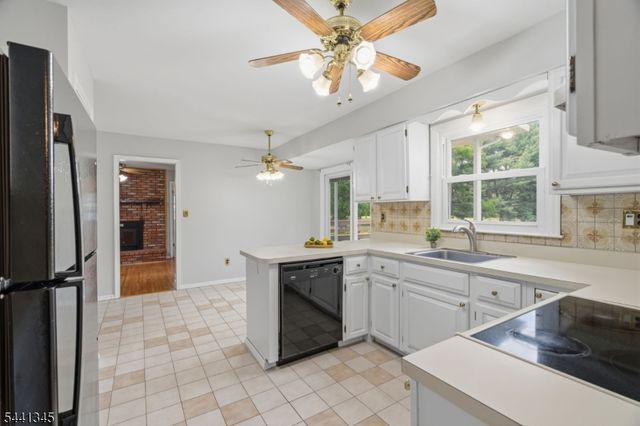 102 Robin Way, Readington Twp., NJ 08853