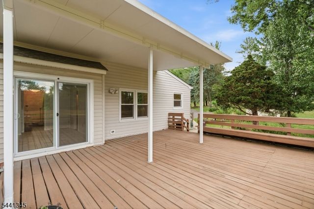 102 Robin Way, Readington Twp., NJ 08853