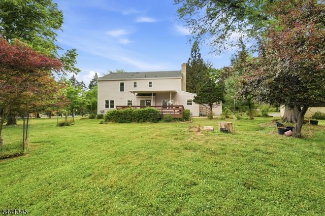 102 Robin Way, Readington Twp., NJ 08853