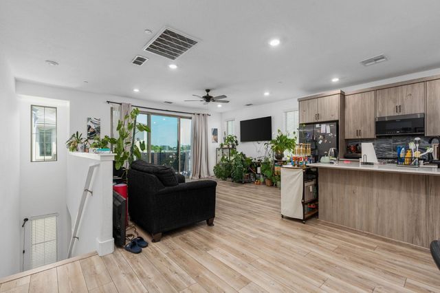 2739 E Tamarind Drive, Fresno, CA 93730
