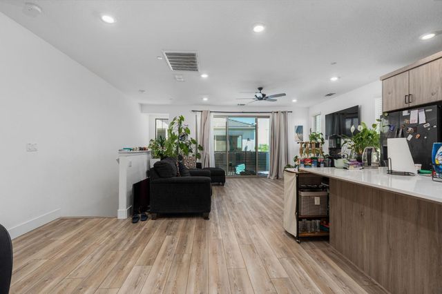 2739 E Tamarind Drive, Fresno, CA 93730