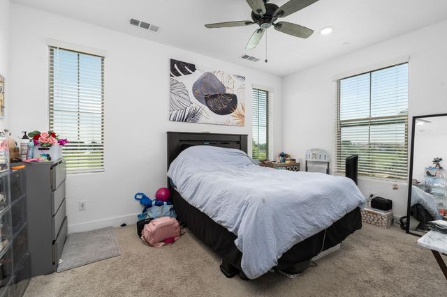 2739 E Tamarind Drive, Fresno, CA 93730