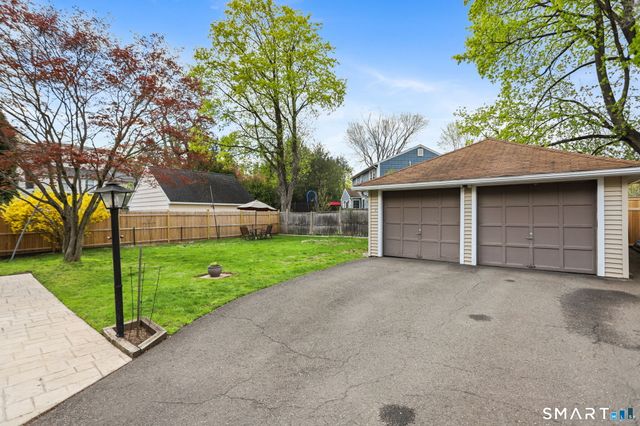 289 Old Mill Road, Fairfield, CT 06824