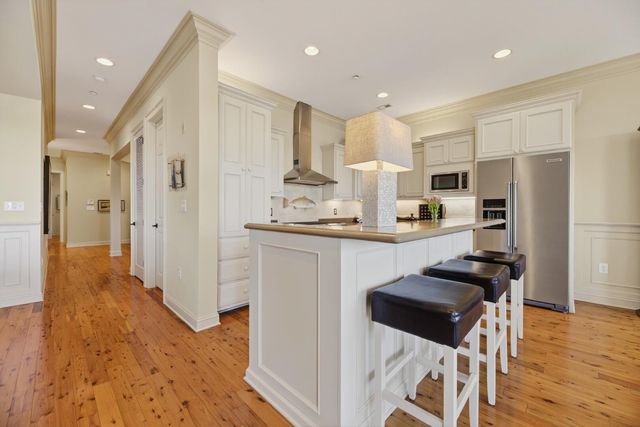 4254 Faber Place Drive Unit 3202, North Charleston, SC 29405