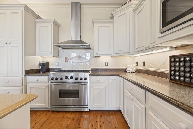 4254 Faber Place Drive Unit 3202, North Charleston, SC 29405