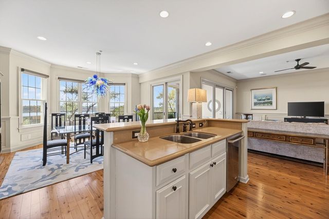 4254 Faber Place Drive Unit 3202, North Charleston, SC 29405