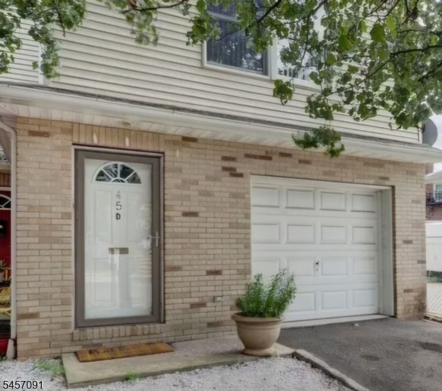 39 Berkshire Pl, Irvington Twp., NJ 07111 — exterior