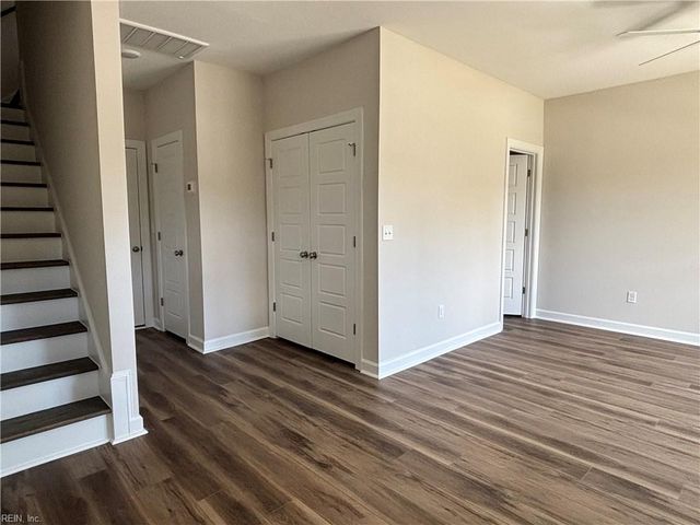 704 Fishermans RD, Norfolk, VA 23503