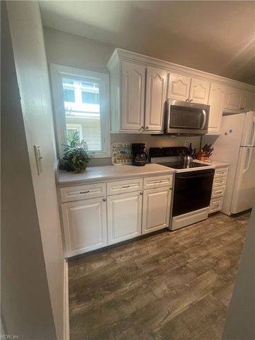 2316 La Jolla CT, Virginia Beach, VA 23451