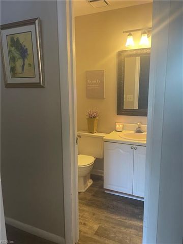 2316 La Jolla CT, Virginia Beach, VA 23451