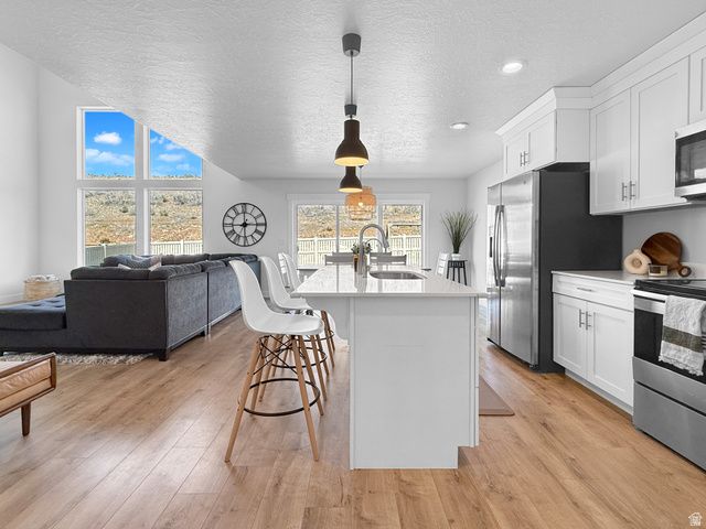 1604 W QUAILHILL RD, Saratoga Springs, UT 84045