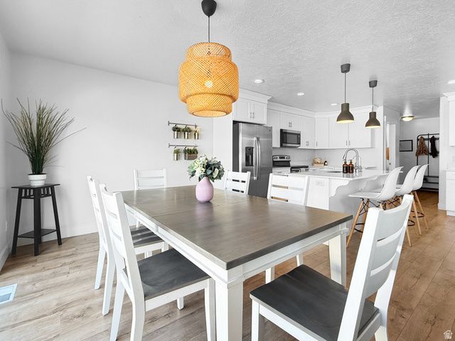 1604 W QUAILHILL RD, Saratoga Springs, UT 84045
