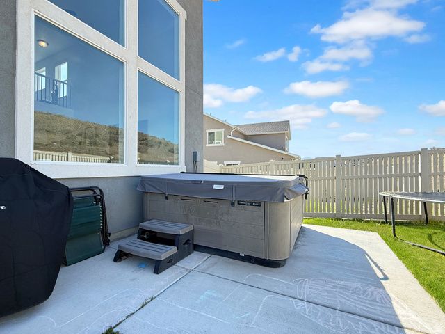 1604 W QUAILHILL RD, Saratoga Springs, UT 84045