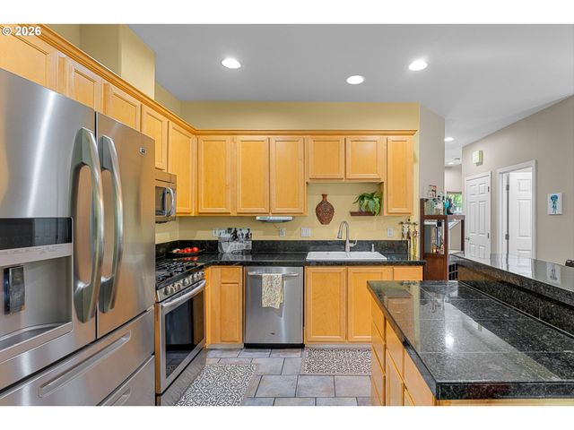 9239 Sw SWEEK Dr, Tualatin, OR 97062