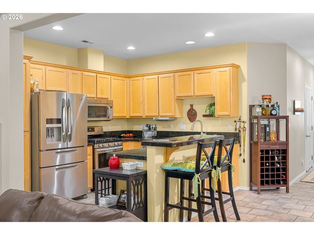 9239 Sw SWEEK Dr, Tualatin, OR 97062