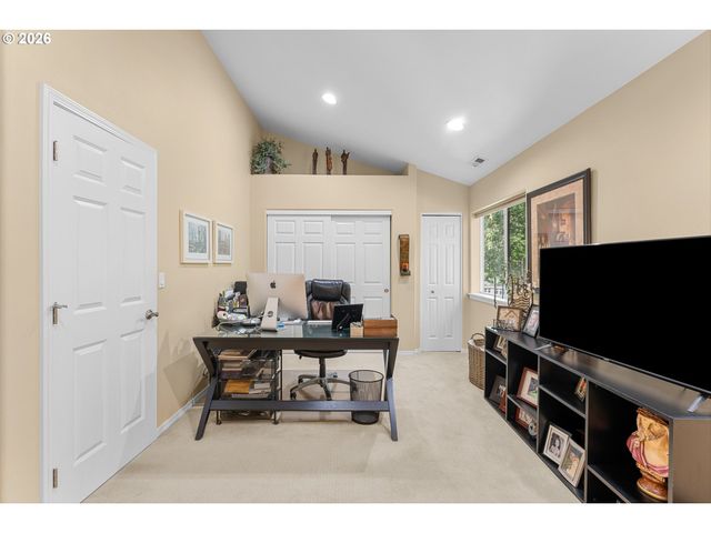 9239 Sw SWEEK Dr, Tualatin, OR 97062