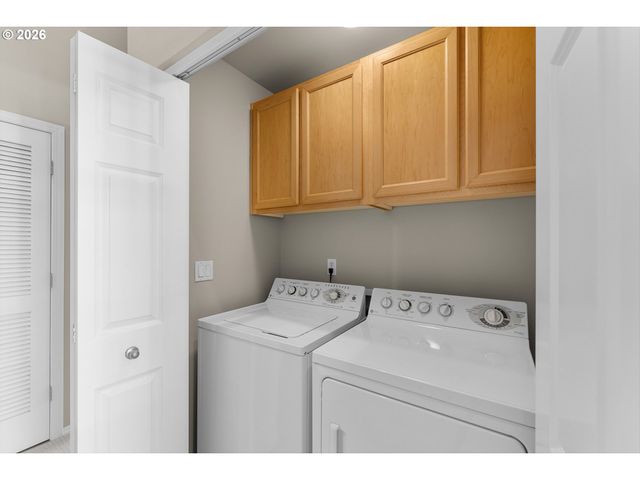 9239 Sw SWEEK Dr, Tualatin, OR 97062