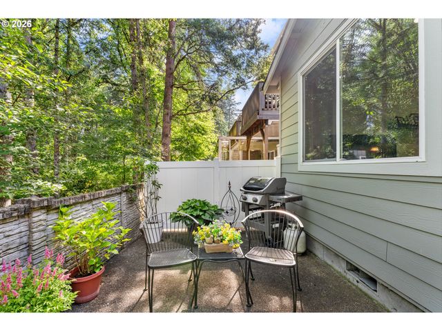 9239 Sw SWEEK Dr, Tualatin, OR 97062