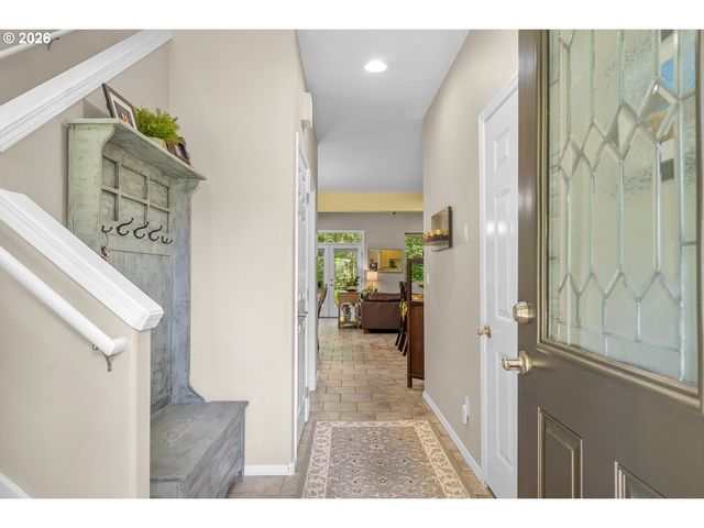 9239 Sw SWEEK Dr, Tualatin, OR 97062