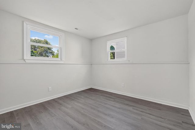 150 FAIRWAY RD, Newark, DE 19711