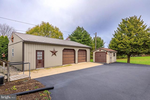 200 E MAIN ST, Terre Hill, PA 17581