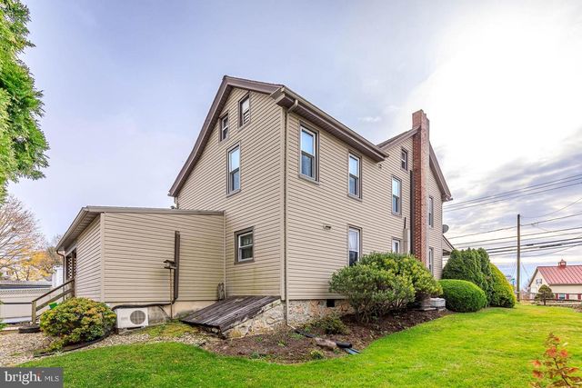 200 E MAIN ST, Terre Hill, PA 17581