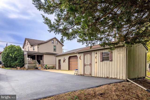 200 E MAIN ST, Terre Hill, PA 17581